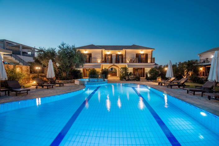 Image No.3-Villa de 8 chambres à vendre à Zante