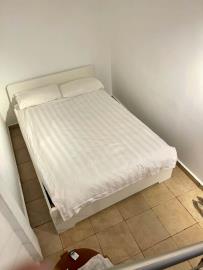 cf0facf5-a3a7-4d6f-90e7-be22e3bd338b