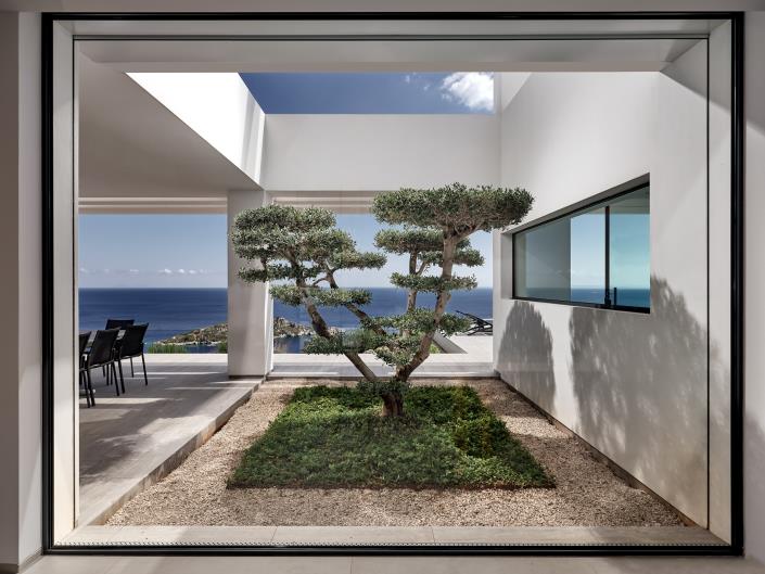 Image No.18-5 Bed Villa / Detached for sale