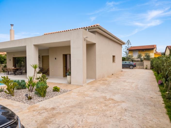 Image No.5-3 Bed Villa for sale