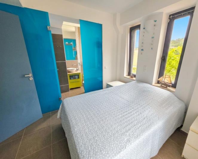 Image No.10-3 Bed Villa for sale