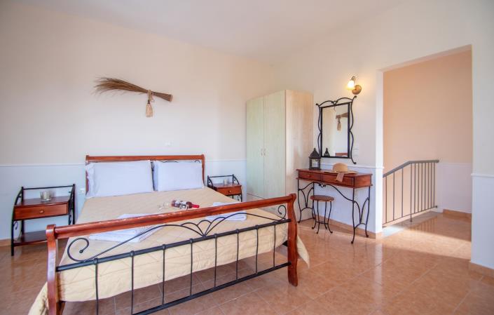 Image No.8-1 Bed Semi-Detached for sale