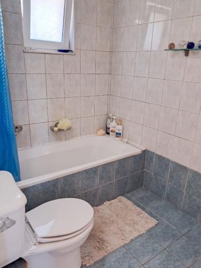 Image No.16-2 Bed House for sale