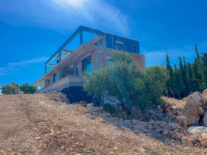 Image No.6-4 Bed Property for sale