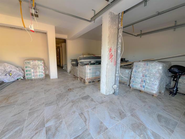Image No.36-4 Bed Property for sale