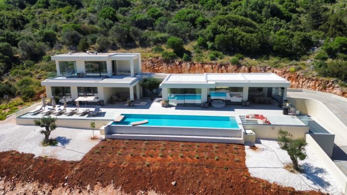 Image No.2-5 Bed Villa for sale