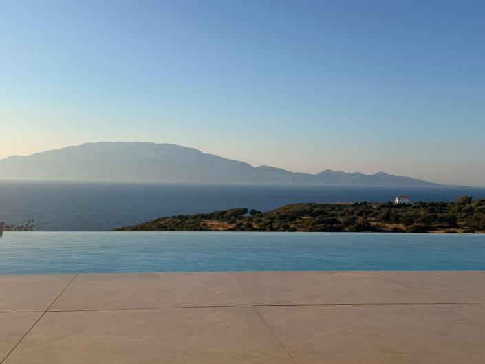 Image No.42-5 Bed Villa for sale