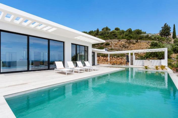 Image No.2-5 Bed Villa for sale