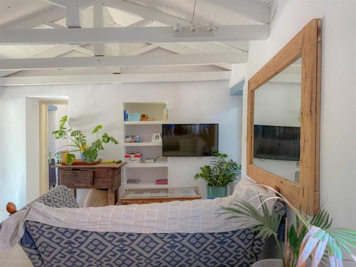 Image No.8-6 Bed Cottage for sale