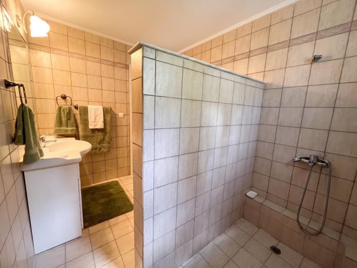 Image No.27-5 Bed Villa for sale