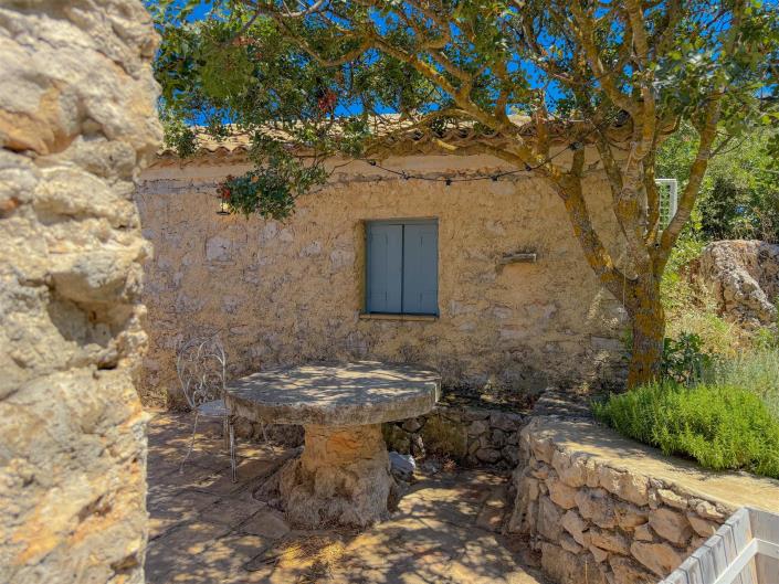 Image No.5-8 Bed Cottage for sale