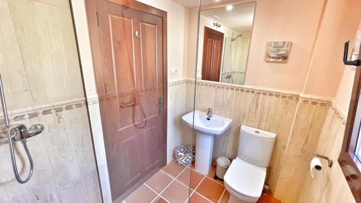 Image No.31-2 Bed Apartment for sale