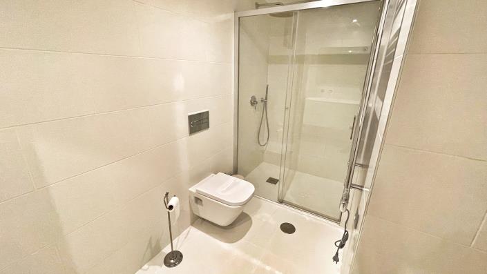 Image No.32-2 Bed Apartment for sale