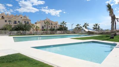 PISCINA-PUEBLO-ESPANOL