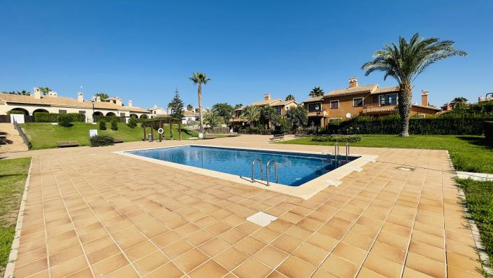 Image No.1-3 Bed Villa for sale