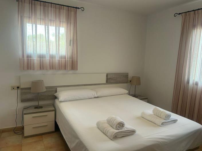 Image No.17-3 Bed Villa / Detached for sale