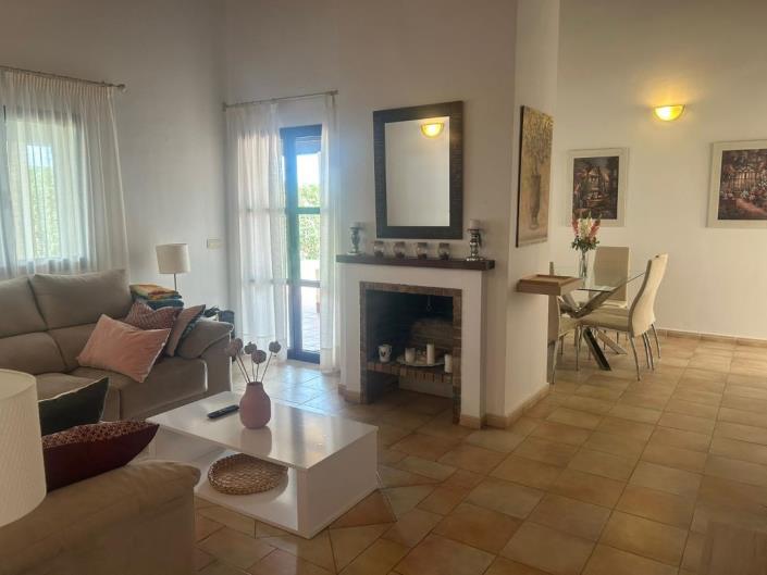 Image No.27-3 Bed Villa / Detached for sale