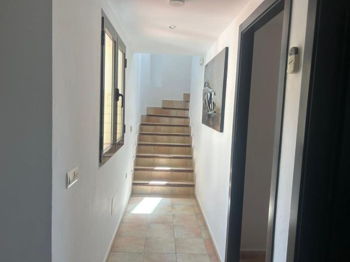 Image No.39-3 Bed Villa / Detached for sale