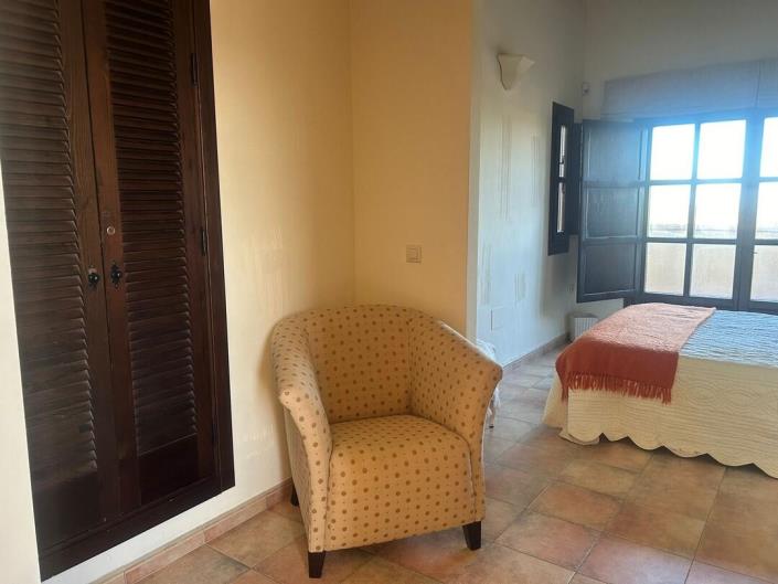 Image No.38-3 Bed Villa / Detached for sale