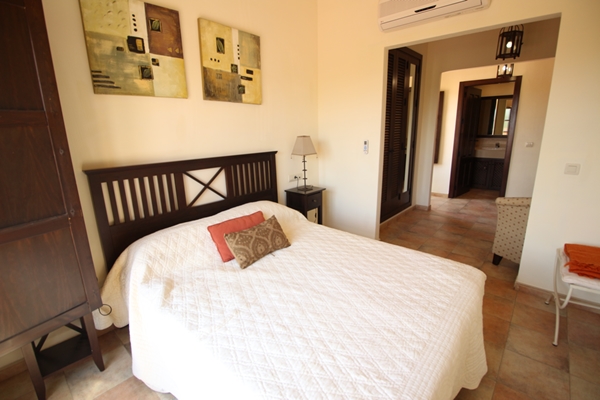 Image No.24-3 Bed Villa for sale