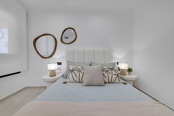 Image No.23-2 Bed Apartment for sale