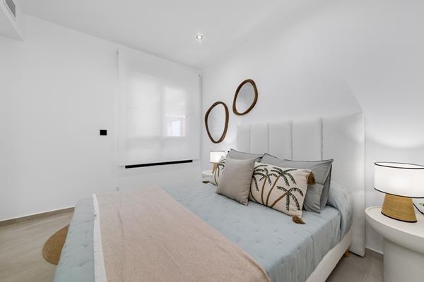 Image No.24-2 Bed Apartment for sale