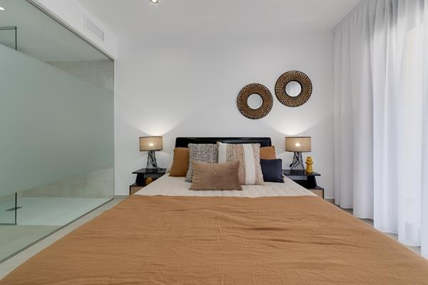 Image No.26-2 Bed Apartment for sale