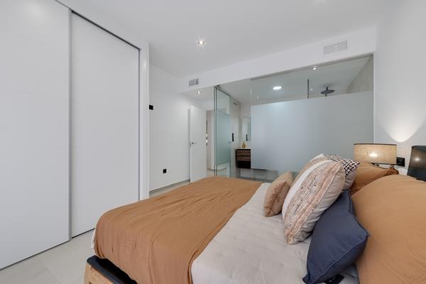 Image No.28-2 Bed Apartment for sale