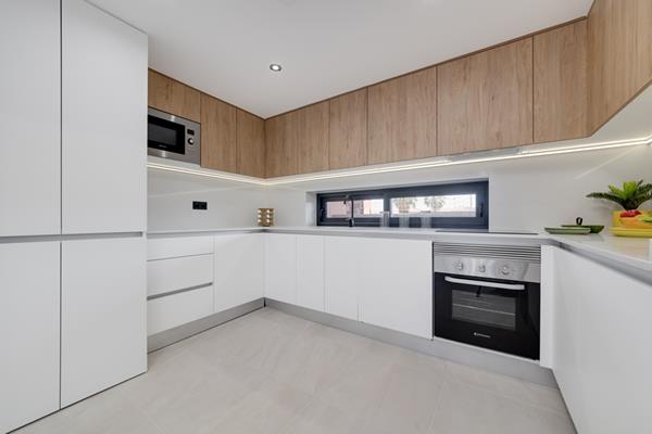 Image No.16-2 Bed Apartment for sale