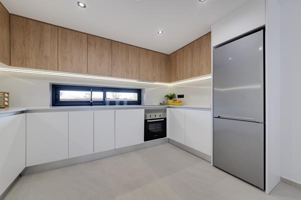 Image No.15-2 Bed Apartment for sale