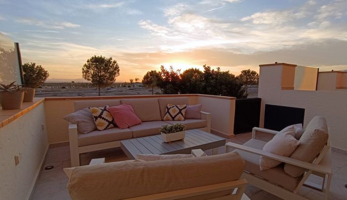 Image No.38-2 Bed Apartment for sale