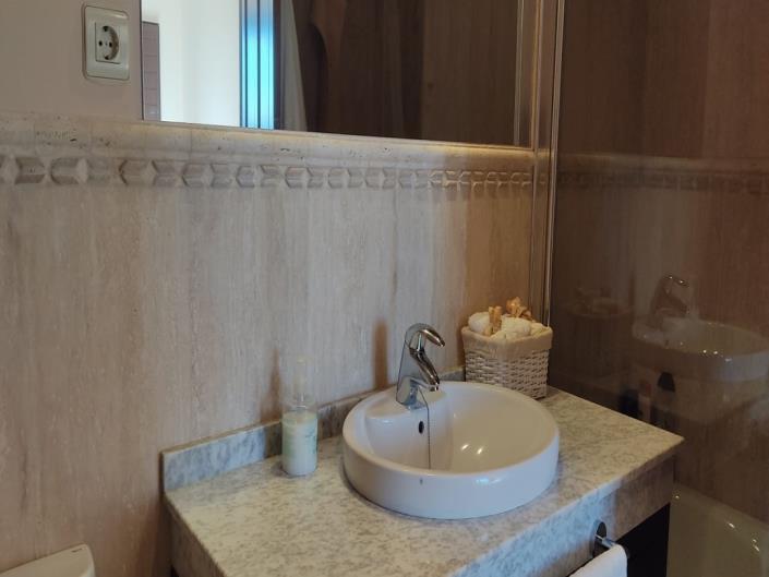 Image No.20-3 Bed Apartment for sale