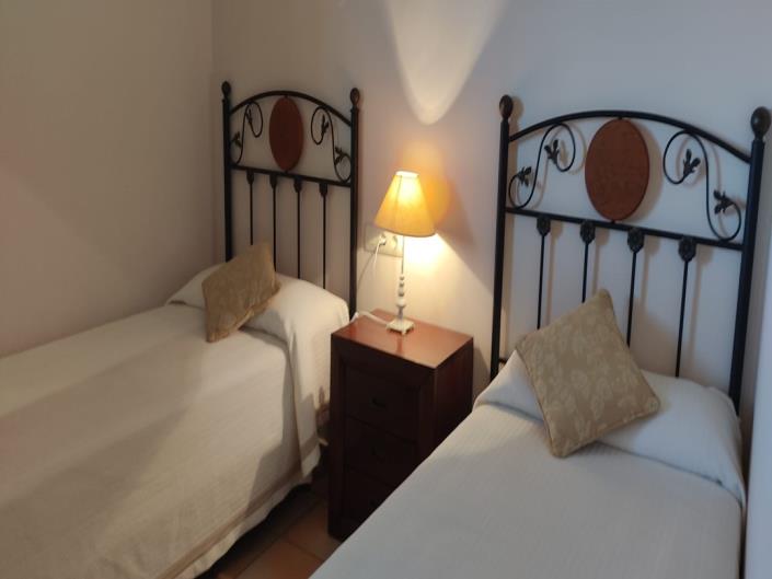 Image No.25-3 Bed Apartment for sale