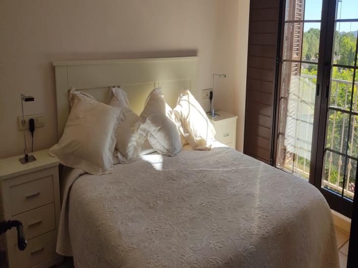 Image No.18-3 Bed Apartment for sale