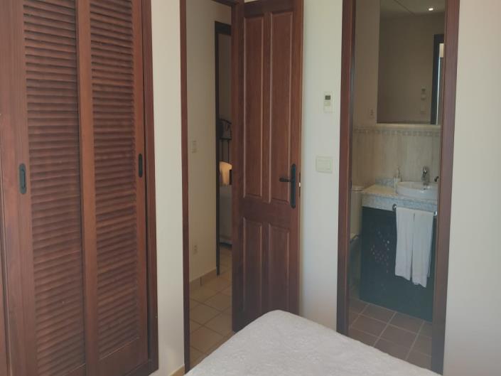 Image No.26-3 Bed Apartment for sale