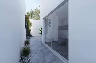 m_m_PatioIngles01