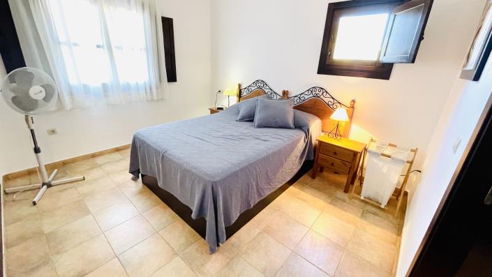 Image No.25-3 Bed Villa / Detached for sale