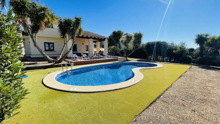 Image No.7-3 Bed Villa / Detached for sale