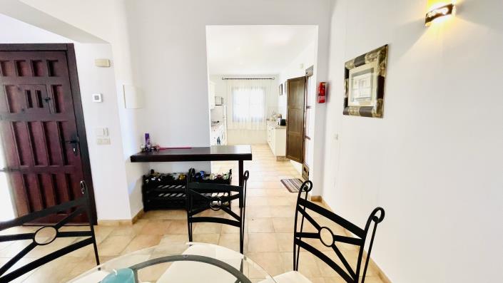 Image No.43-3 Bed Villa / Detached for sale