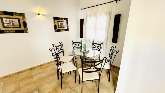 Image No.47-3 Bed Villa / Detached for sale