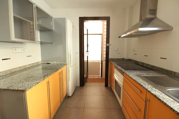 Image No.12-3 Bed Villa / Detached for sale