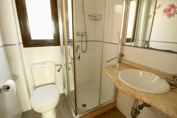 Image No.15-3 Bed Villa / Detached for sale