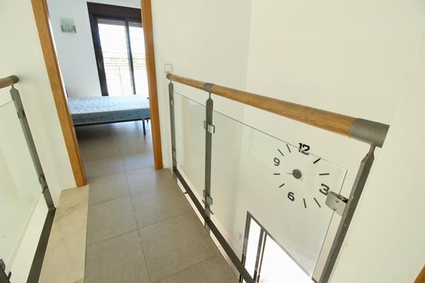 Image No.18-3 Bed Villa / Detached for sale