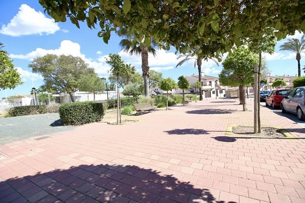 Image No.24-3 Bed Villa / Detached for sale