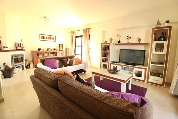 Image No.10-3 Bed Villa / Detached for sale