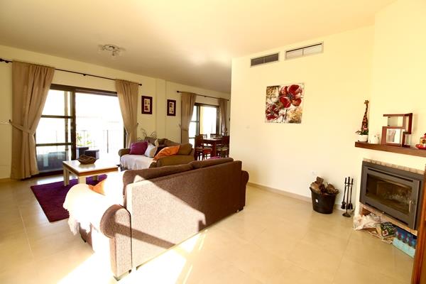 Image No.11-3 Bed Villa / Detached for sale