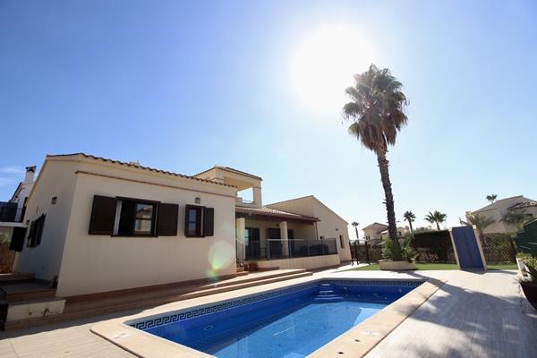 Image No.3-3 Bed Villa / Detached for sale