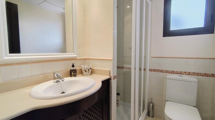 Image No.20-3 Bed Villa for sale