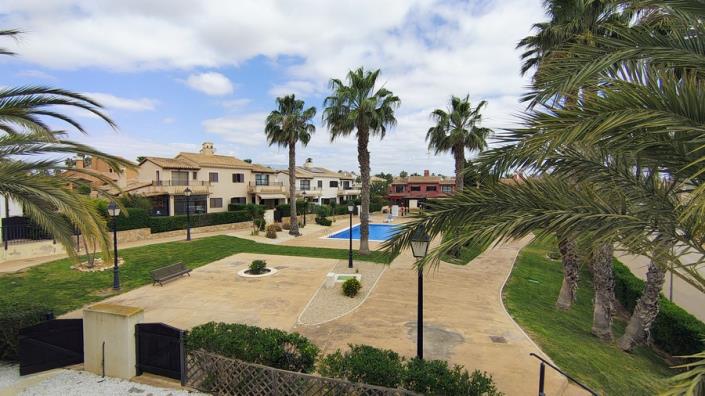 Image No.1-3 Bed Villa for sale