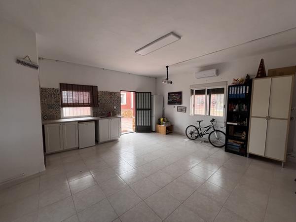 Image No.42-3 Bed Country House for sale